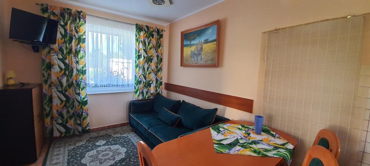 Hotel Apartament Starodworski Breslavia Esterno foto